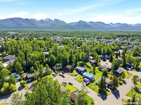 View/Area - 5836 E 9th Ct, Anchorage, AK 99504 photo 4 of 7