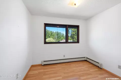Bedroom - 5836 E 9th Ct, Anchorage, AK 99504 photo 4 of 6