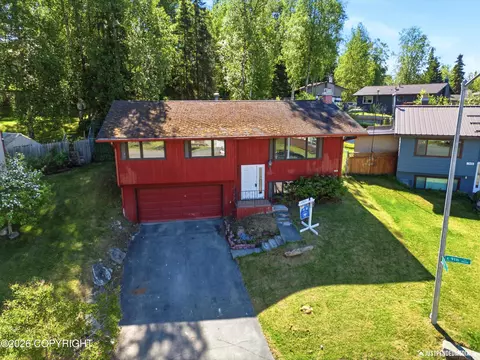 View/Area - 5836 E 9th Ct, Anchorage, AK 99504 photo 2 of 7