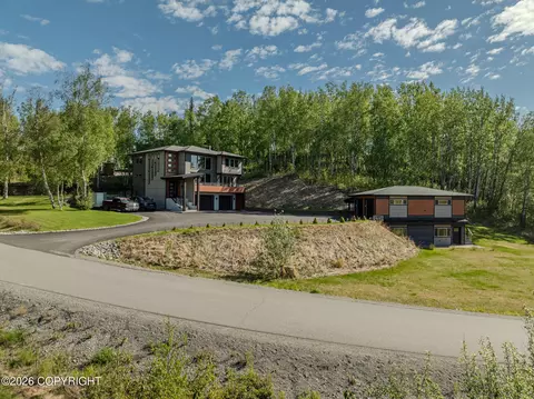 7970 N Morning Glory Dr, Palmer, AK 99645