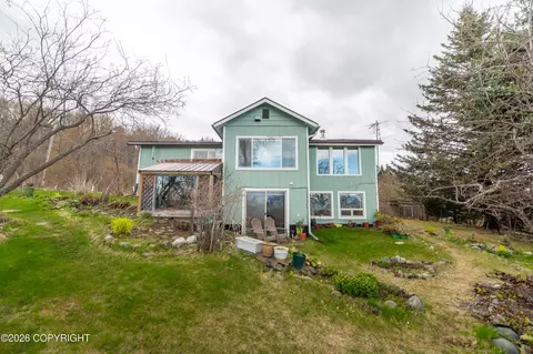 1751 Baranof Ave, Homer, AK 99603