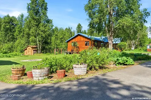 Exterior - 20534 Crabtree St, Chugiak, AK 99567 photo 15 of 22