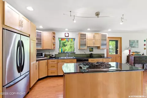 Kitchen - 20534 Crabtree St, Chugiak, AK 99567 photo 2 of 4
