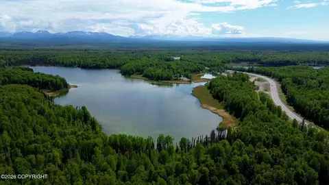37167 S Luthman Rd, Talkeetna, AK 99676