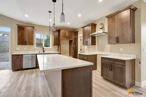 557 N Joppa Cir, Palmer, AK 99645