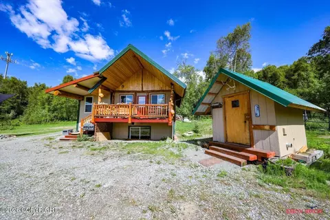 6240 N Sunset Dr, Wasilla, AK 99623