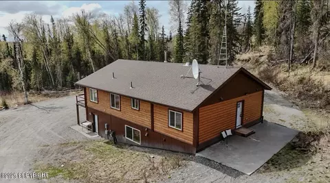 575 Pace St, Soldotna, AK 99669