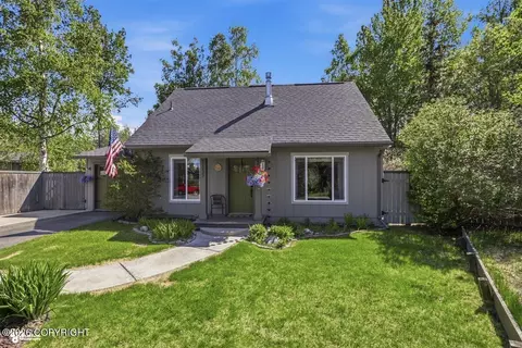11233 Bridger Cir, Eagle River, AK 99577