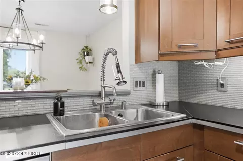 Kitchen - 11233 Bridger Cir, Eagle River, AK 99577 photo 2 of 5