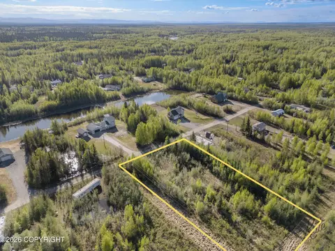 1279 Atigun St, North Pole, AK 99705