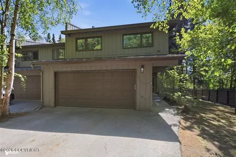 665 Highlander Cir, Anchorage, AK 99518