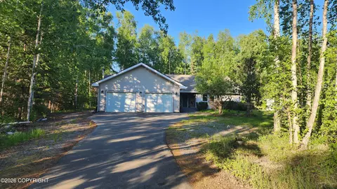 6741 W Hemmer Dr, Wasilla, AK 99623
