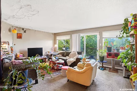 Living - 344 E 15th Ave, Anchorage, AK 99501 photo 3 of 6