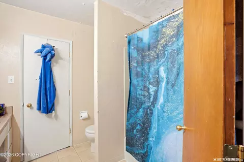 Bath - 344 E 15th Ave, Anchorage, AK 99501 photo 2 of 5