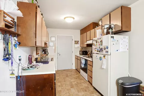 Kitchen - 344 E 15th Ave, Anchorage, AK 99501 photo 5 of 5