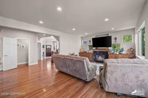 Living - 10935 Splendor Loop, Eagle River, AK 99577 photo 2 of 8
