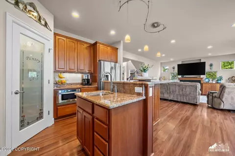 Kitchen - 10935 Splendor Loop, Eagle River, AK 99577 photo 10 of 15