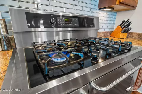 Kitchen - 10935 Splendor Loop, Eagle River, AK 99577 photo 7 of 15