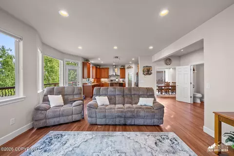 Living - 10935 Splendor Loop, Eagle River, AK 99577 photo 6 of 8