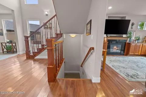 Entry Way - 10935 Splendor Loop, Eagle River, AK 99577 photo 9 of 12