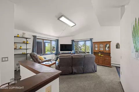 Living - 8280 E 20th Ave, Anchorage, AK 99504 photo 2 of 4