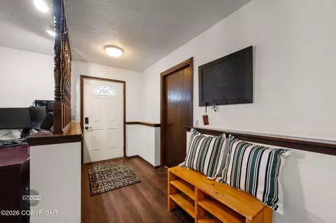 Entry Way - 8280 E 20th Ave, Anchorage, AK 99504 photo 2 of 4