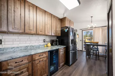Kitchen - 8280 E 20th Ave, Anchorage, AK 99504 photo 4 of 5