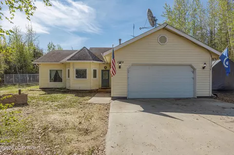 1165 Chiming Bells Ct, North Pole, AK 99705