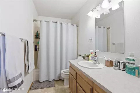 Bath - 9531 Dundas Cir, Eagle River, AK 99577 photo 4 of 5