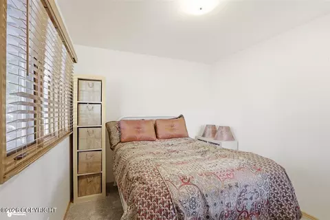 Bedroom - 9531 Dundas Cir, Eagle River, AK 99577 photo 2 of 9