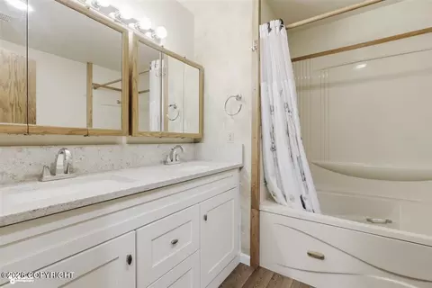 Bath - 9504 Dundas Cir, Eagle River, AK 99577 photo 1 of 3