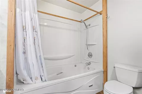 Bath - 9504 Dundas Cir, Eagle River, AK 99577 photo 2 of 3