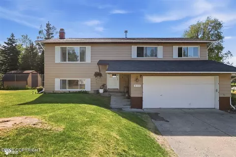 613 Laurel Dr, Kenai, AK 99611