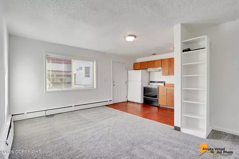 Living - 1227 E 11th Ave, Anchorage, AK 99501 photo 13 of 19