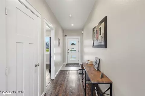 Entry Way - 3701 S Barn Gable Loop, Wasilla, AK 99654 photo 4 of 9