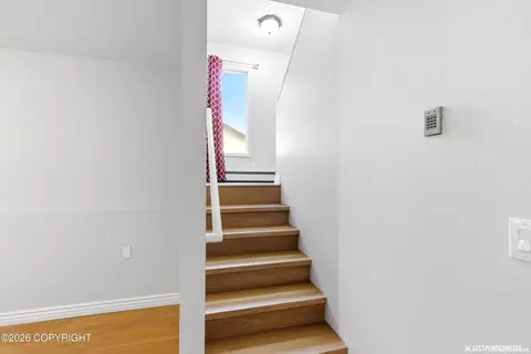 Entry Way - 18640 Eaglewood Loop, Eagle River, AK 99577 photo 4 of 4
