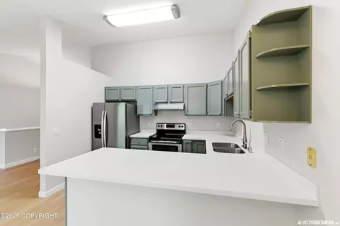 Kitchen - 18640 Eaglewood Loop, Eagle River, AK 99577 photo 2 of 2