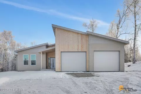 1790 W Pipestone Dr, Wasilla, AK 99654