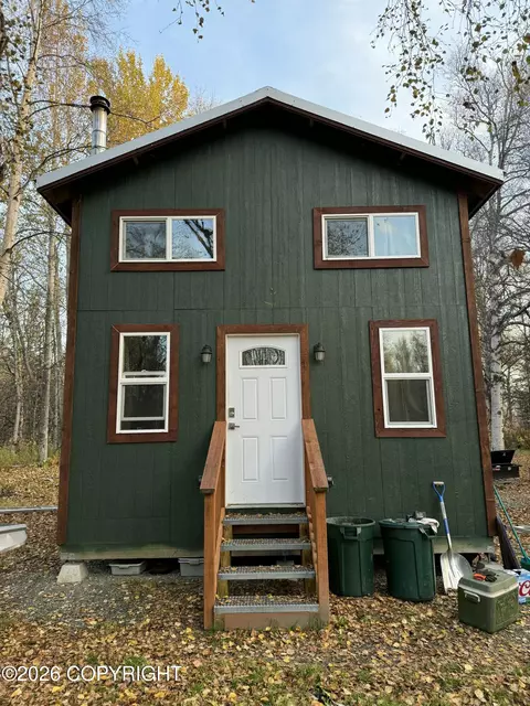 17935 E Woods Dr, Palmer, AK 99645