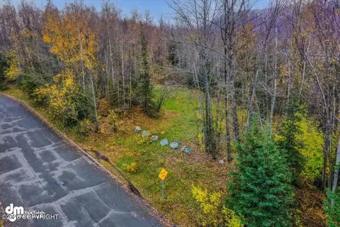 515 Jordt Cir, Anchorage, AK 99504