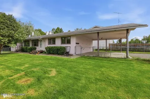 4515 E 8th Ave, Anchorage, AK 99508
