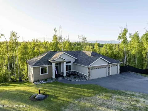 5065 W Pinnacle Ridge Cir, Wasilla, AK 99623