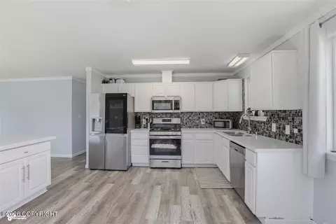 Kitchen - 3705 E 18th Ave, Anchorage, AK 99508 photo 2 of 5