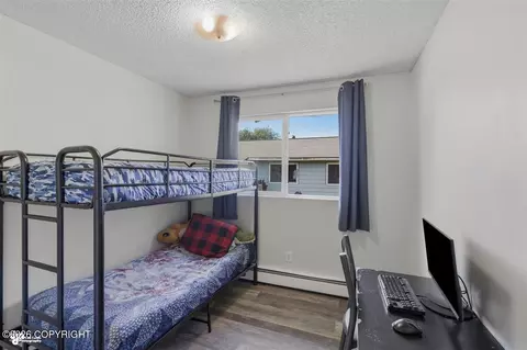 Bedroom - 3705 E 18th Ave, Anchorage, AK 99508 photo 4 of 6