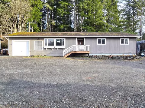 510 Kincaid St, Sitka, AK 99835