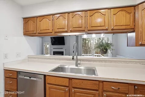 Kitchen - 6541 Cimarron Cir, Anchorage, AK 99504 photo 3 of 4