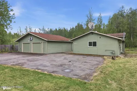 9300 E Bernard Ct, Palmer, AK 99645
