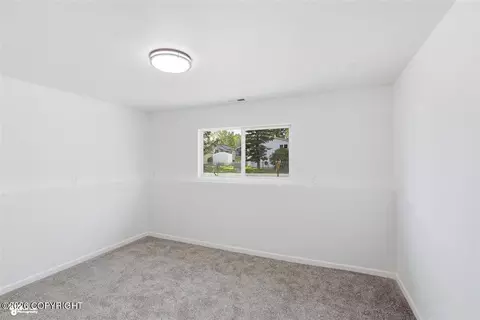 Bedroom - 3850 E 84th Ave, Anchorage, AK 99507 photo 5 of 9