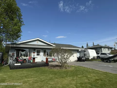 35290 Rockwood Dr, Soldotna, AK 99669
