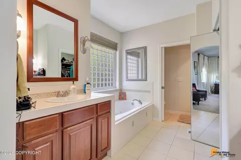 Bath - 8811 Acadia Dr, Eagle River, AK 99577 photo 5 of 8